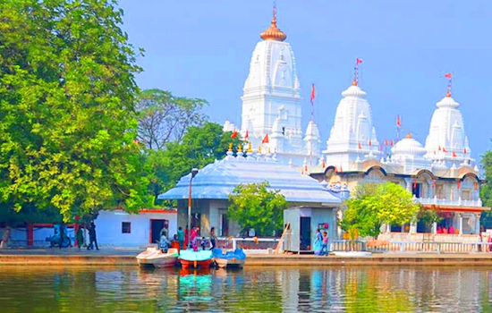 Groakhanath Mandir Se Ayodhya ki Duri